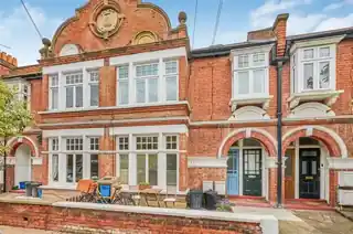 77 Cowley Road, photo 2