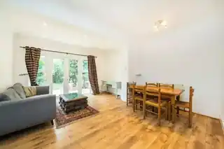 77 Dorien Road, photo 2