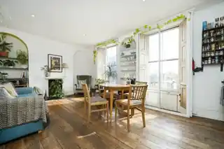 77 Shacklewell Lane, photo 2