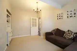 78 Birdbrook Road, photo 3