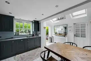 78 Connaught Road, photo 4