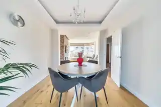 78 Domonic Drive, photo 3