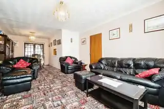 78 Garry Way, photo 3