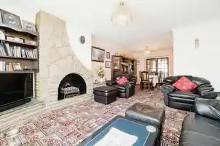 78 Garry Way, photo 2