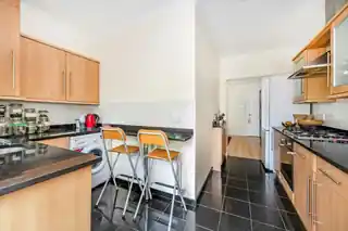 78 Gresham Road, photo 4