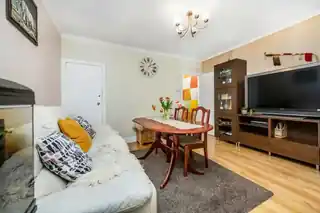 78 Gresham Road, photo 3
