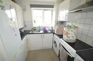 78 Plumtree Close, photo 4
