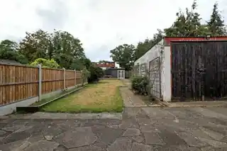 78 Upper Rainham Road, photo 2