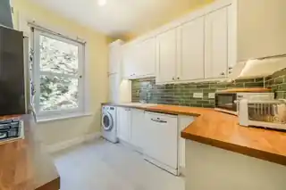 78B Southdown Road, photo 4