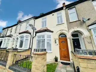 79 Barnfield Road, photo 3
