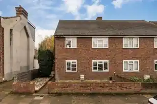 79 Cambray Road, photo 2