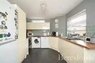 79 Eastbrook Drive, photo 3