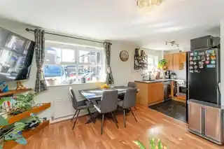 79 Gilson Place, photo 4