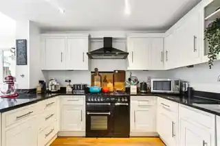 79 Haldon Road, photo 4