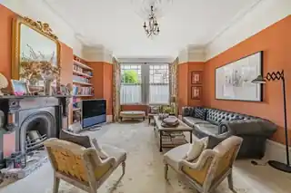 79 Hillfield Avenue, photo 3