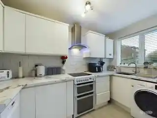 79 Middlefields, photo 4