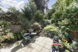 79 Priory Gardens, photo 4