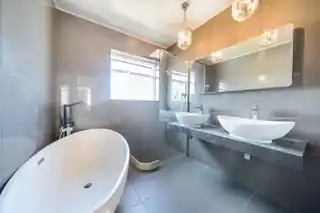 79 Torrington Road, photo 2