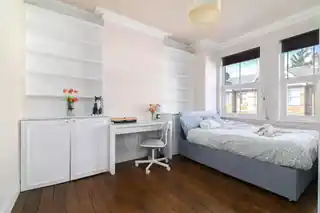 79A Carlyle Road, photo 3