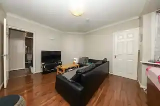 7A Stratford Road, photo 2