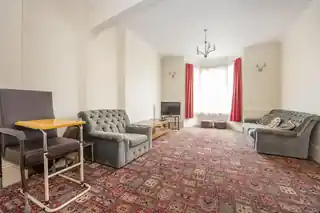 8 Aboyne Road, photo 4