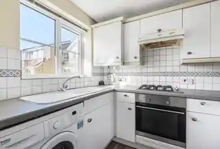 8 Aldrich Gardens, photo 4