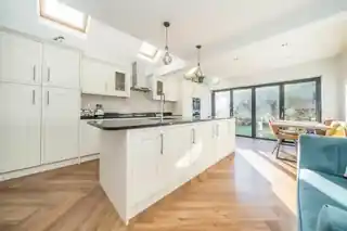 8 Arlington Road, photo 3
