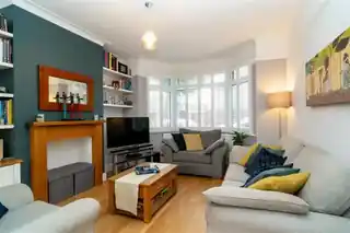 8 Ascot Road, photo 2
