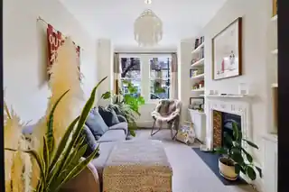 8 Aston Road, photo 4