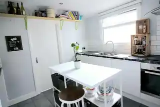 8 Avenue Road, photo 2