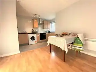 8 Bennett Close, photo 3