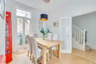 8 Beryl Road, photo 2