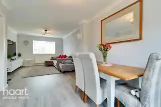 8 Blakeborough Drive, photo 3