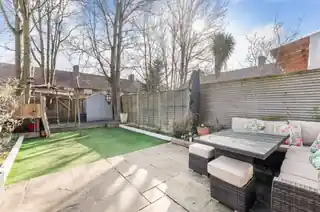 8 Bruton Road, photo 3
