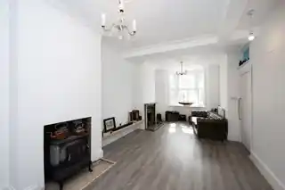 8 Bushberry Road, photo 3
