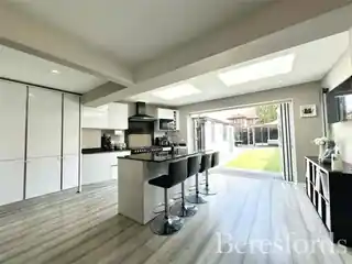 8 Dawson Drive, photo 4
