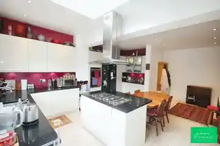 8 Derby Avenue, photo 4