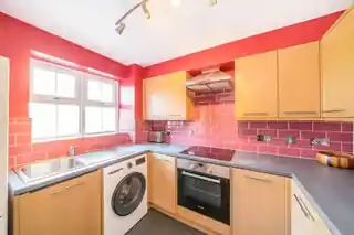 8 Elderfield Place, photo 3