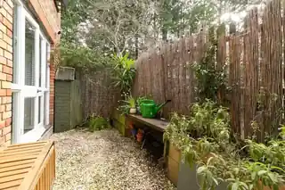 8 Elderwood Place, photo 4