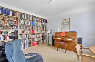 8 Elms Lane, photo 4