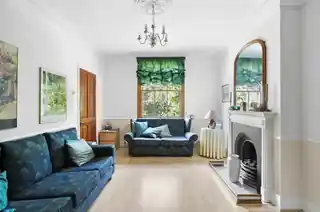 8 Elms Lane, photo 3