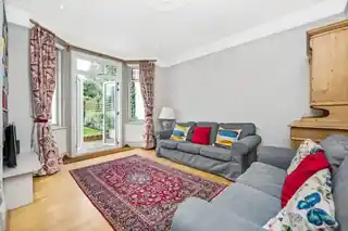 8 Fawnbrake Avenue, photo 3