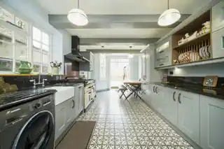 8 Fletching Road, photo 3