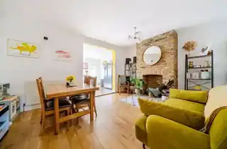 8 Gaitskell Road, photo 3