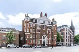 8 Greycoat Gardens, photo 2