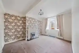8 Hilliers Lane, photo 3