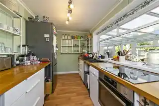 8 Hollybank Close, photo 4