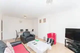 8 Kittiwake Road, photo 3