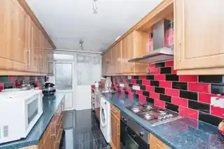 8 Kittiwake Road, photo 4