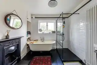 8 Lawley Street, photo 4